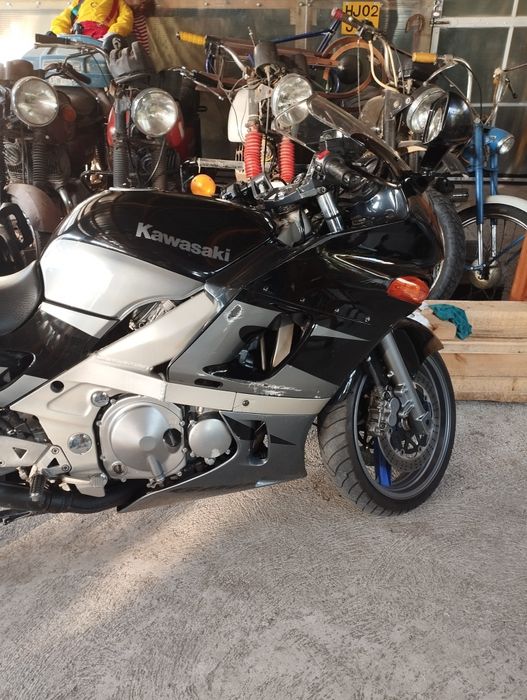 Продавам мотор Кавазаки 600 кубика много запазен