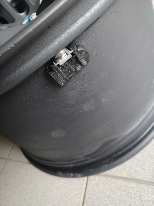 20- BMW X5. X6-F15. F16 Оригинални М-спорт пакет джанти с датчици