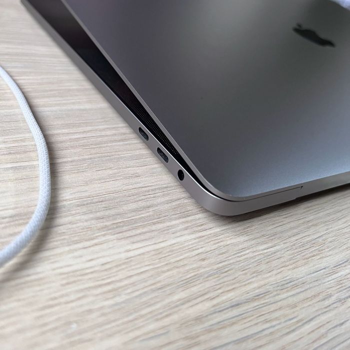 MacBook Pro 16" 2019