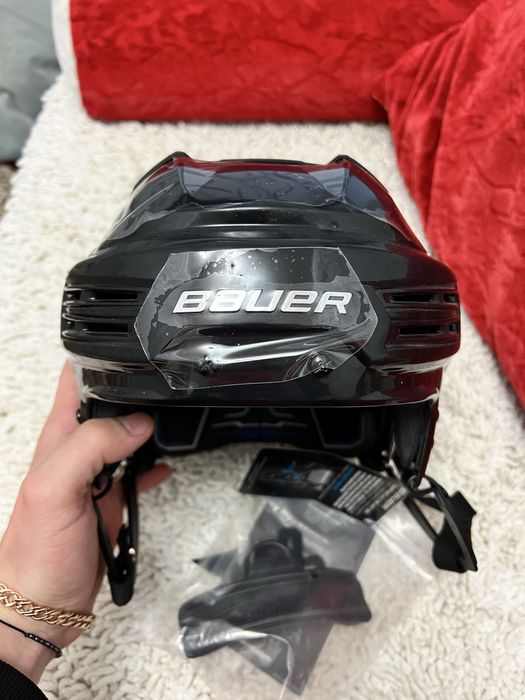 Шлем хоккейный