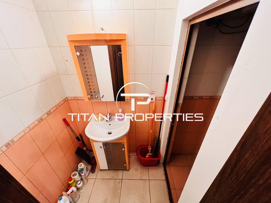 Дава се под наем Офис в Бургас, Възраждане - 40 кв.м за 255 € - Снимка #3