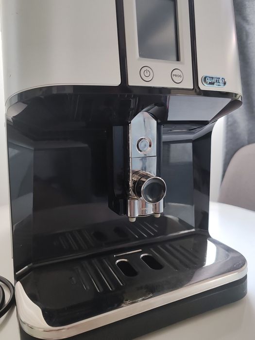 Espressor automat Krups Quattro Force EA880E - Funcționează perfect