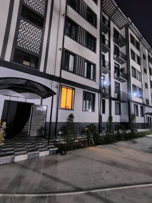 2 xonaliy xonadan sotiladi