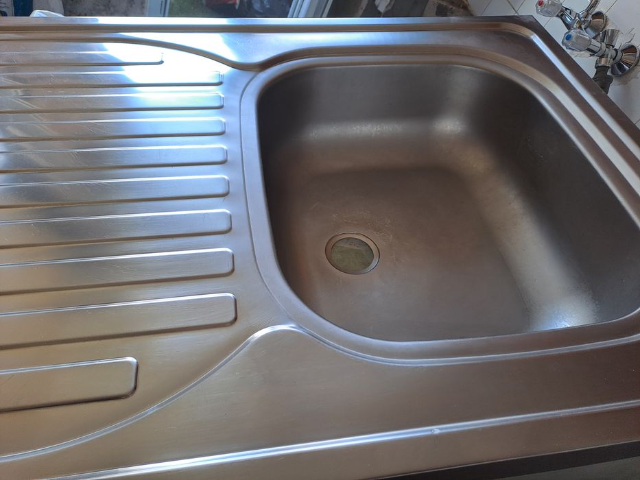 Кухненска мивка от алпака.Употребявана.В много добро състояние.