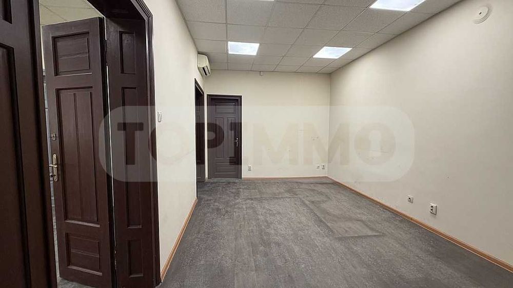 Дава се под наем Офис в Варна, Център - 85 кв.м за 797.64 € - Снимка #3