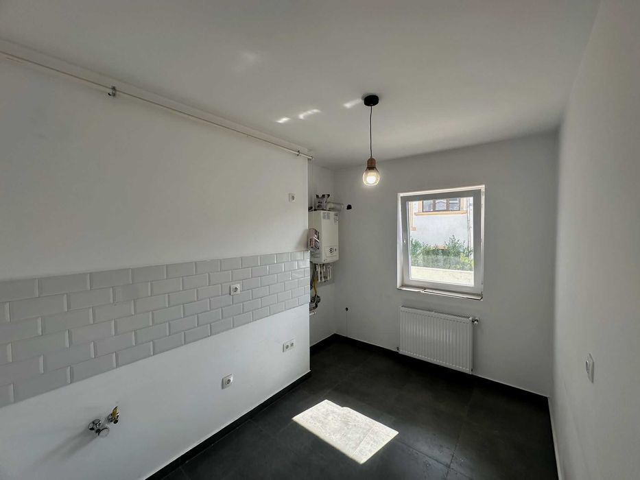 Apartament 2 camere - Total decomandat - Parter - Berceni