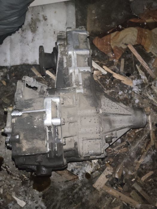 Раздатка Nissan Mistral (Terrano) R20