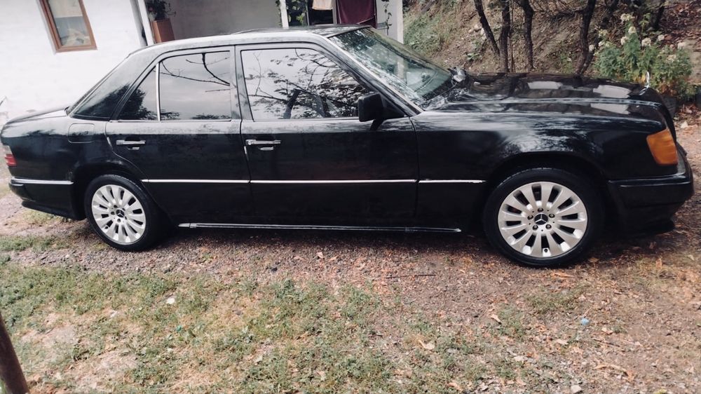 Мерседес бенз w 124