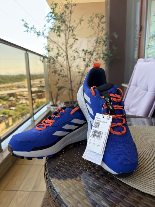 Adidas маратонки