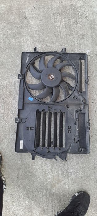 lectroventilator Audi A4 B8 2.0 Tdi 2.7 3.0 Tdi 8K0121003L ventilator racire cu releu 989462U
Stare perfecta de functionare
Pret 600 ron