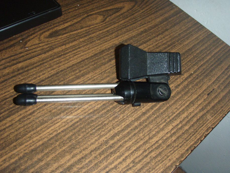 Stativ microfon pentru birou (prindere microfon cu clema)