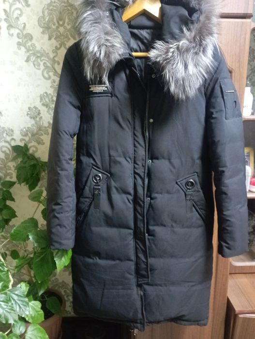 Продам женскую зимнюю куртку