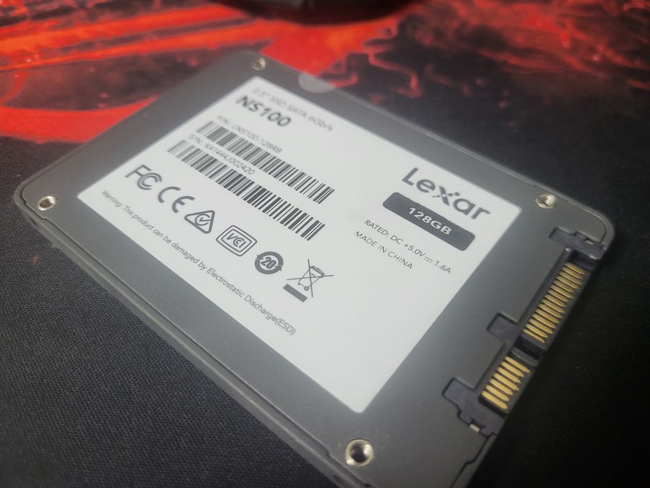 SSD SATA 128gb холати зор! 99%.