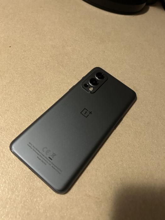 One plus nord 2 5G 128 GB 8 Gb RAM