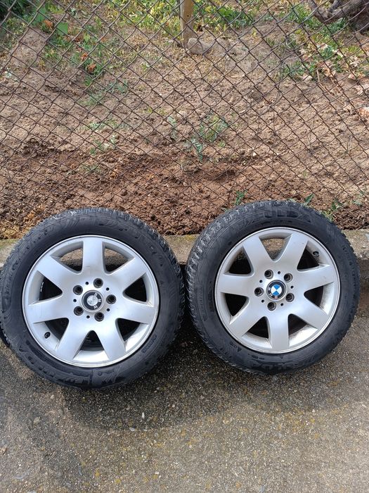Зимни гуми с джанти за БМВ.