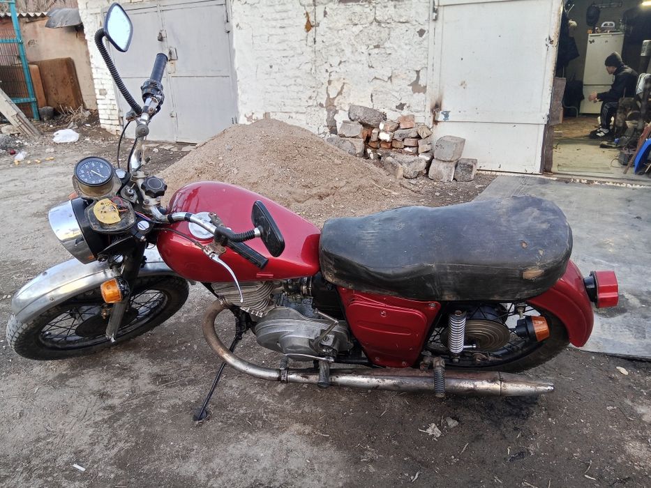 Продам Иж планета 5