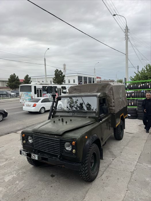 Land Rover Defender 110 (pikap)