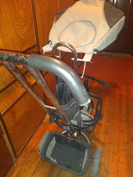 Детска триколка.