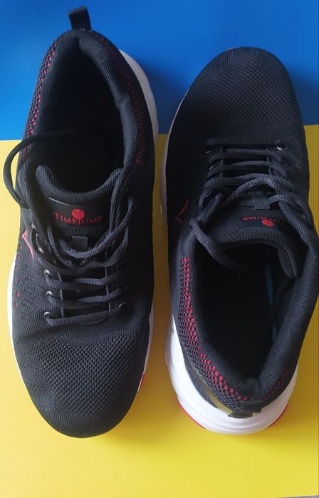 Кроссовки мужские