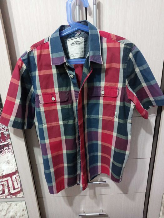 Рубашки летние на мальчика 8-10 лет