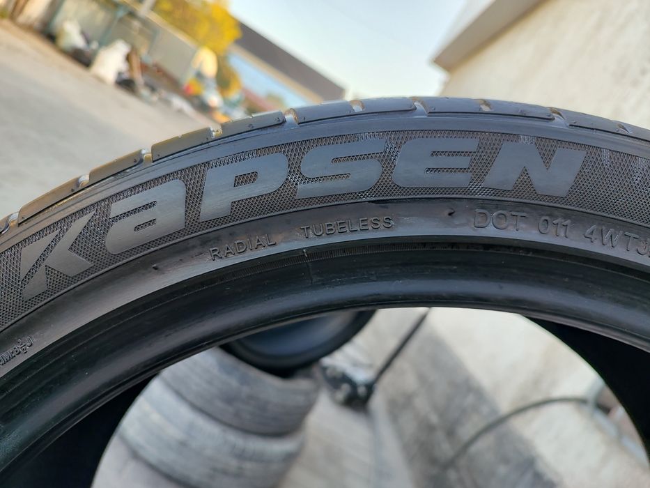 Летняя резина 245/40R19(2шт)