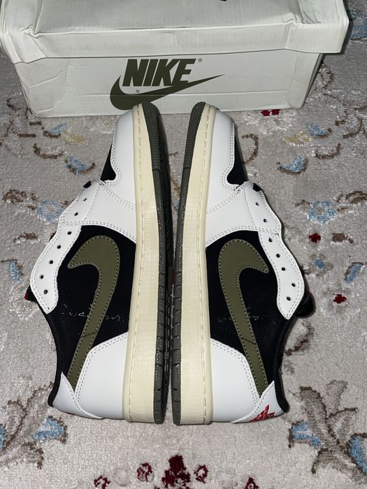 Nike Air jordan travis scot olive