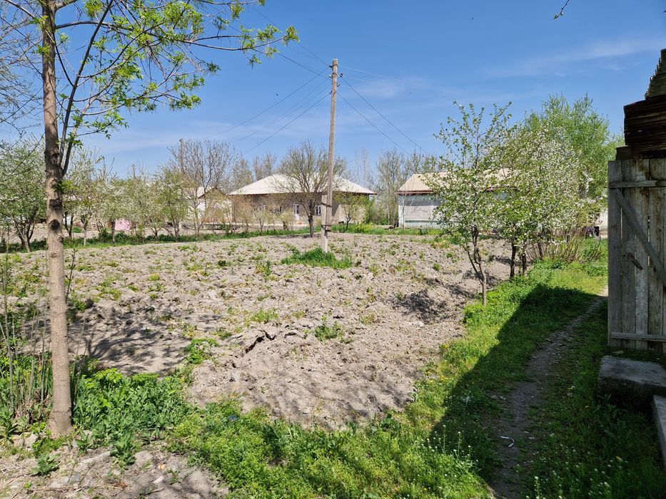 Uy sotiladi srochna keliwtrb beramz