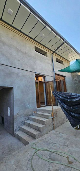 Сотилади Янги уй\Маннон Уйгур махалля\ор-тир Ислом Нури масджид\