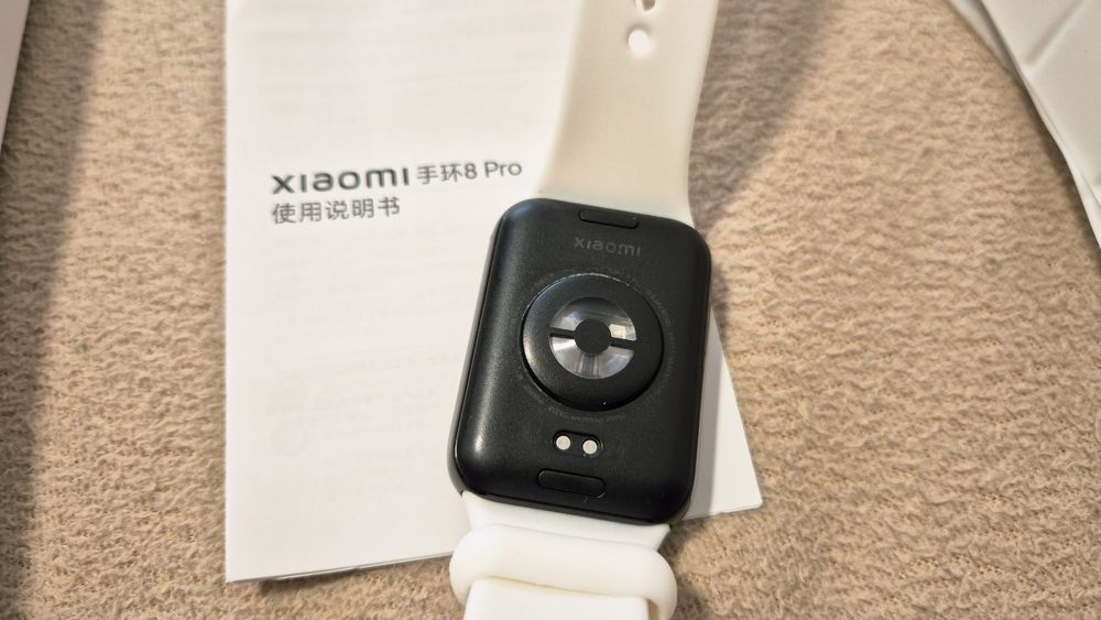 Xiaomi smart band 8 pro