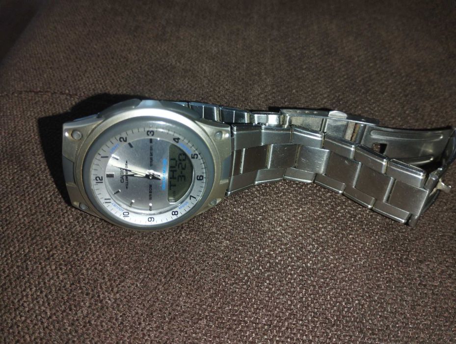Часовник Casio  като нов