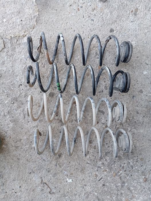 Задни пружини VW Golf 4