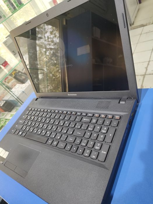 Срочна Lenova cori I5