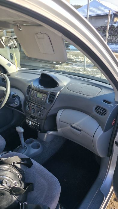 Toyota yaris verso automatic