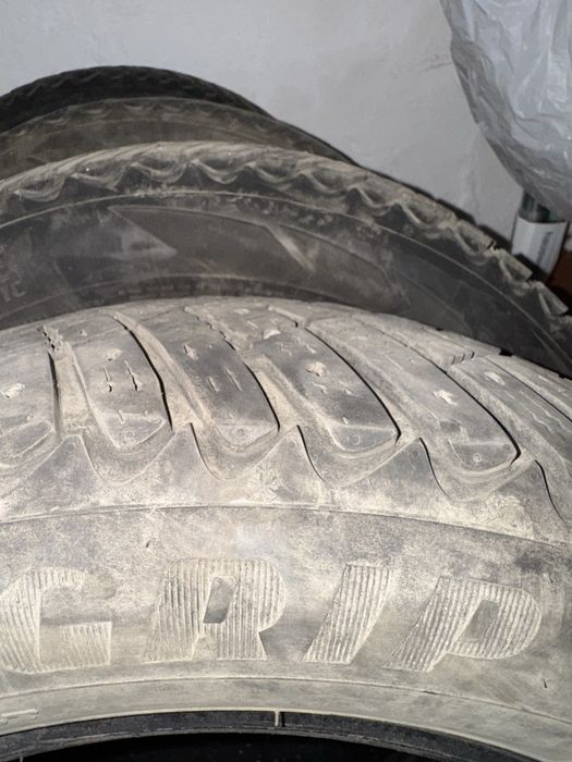 Продам зимнюю резину