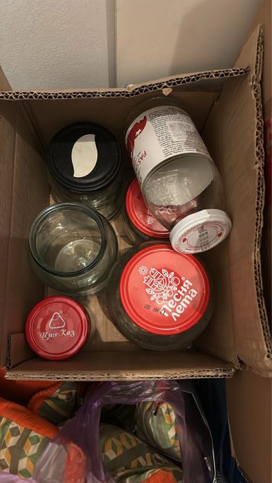 Продам банки можно с крышкой