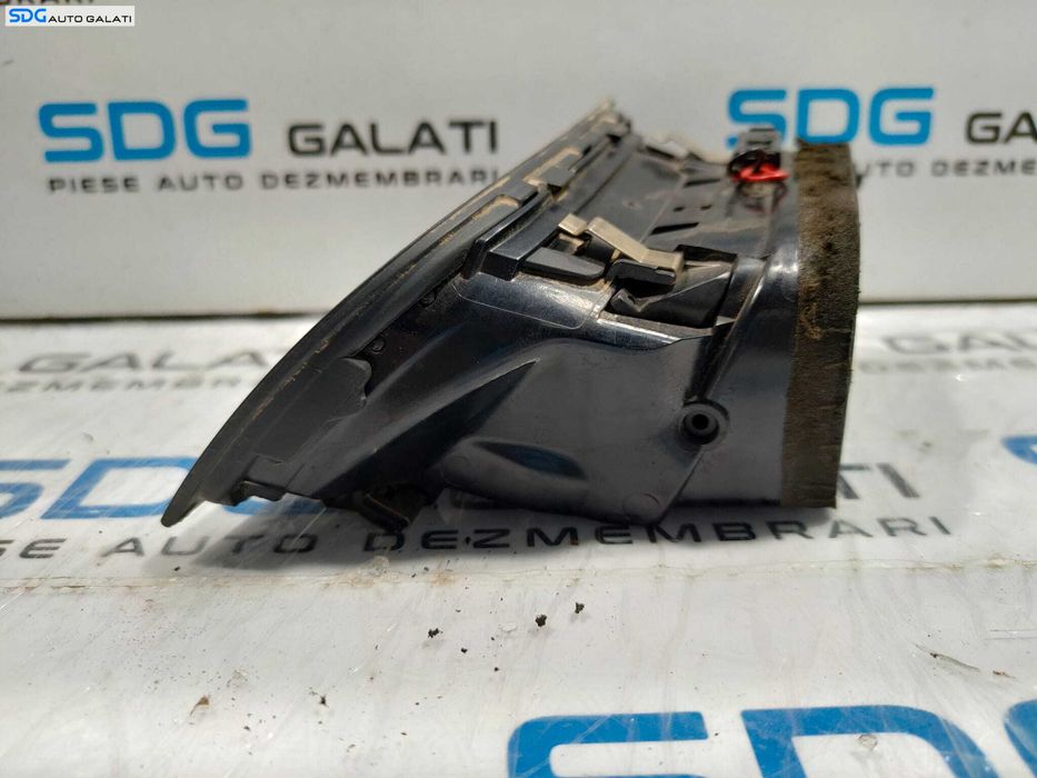Grila Gura Aer Aerisire Ventilatie Bord Dreapta Skoda Superb 2 2008 - 2015 Cod 3T0819702 [L4847]