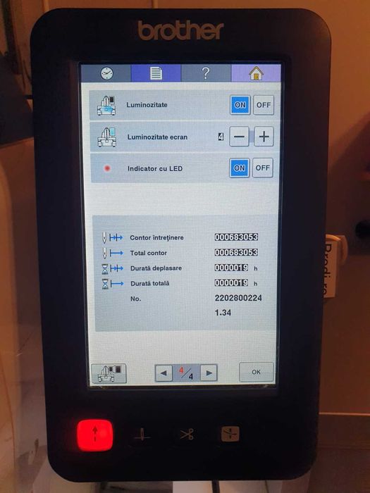 Masina de brodat Brother VR cu masa Brother, soft, accesorii