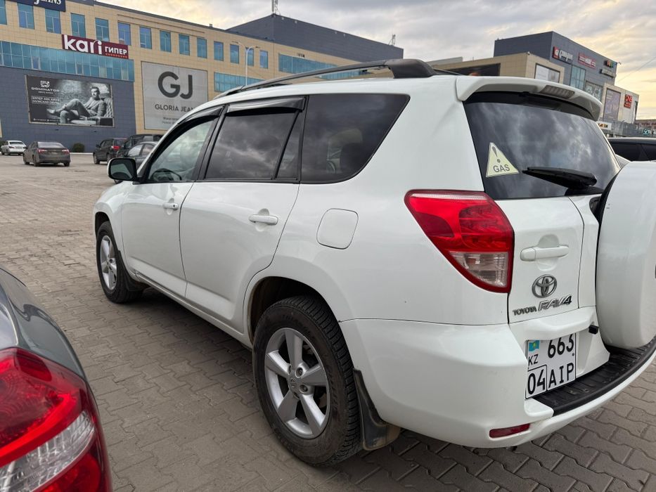 Продам авто Toyta RAV4