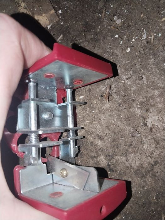 Стриппер для зачистки проводов