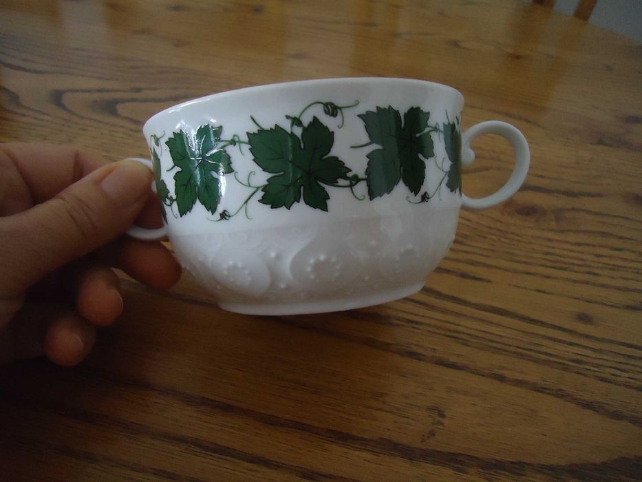 Купичка от баварски порцелан с 2 дръжки