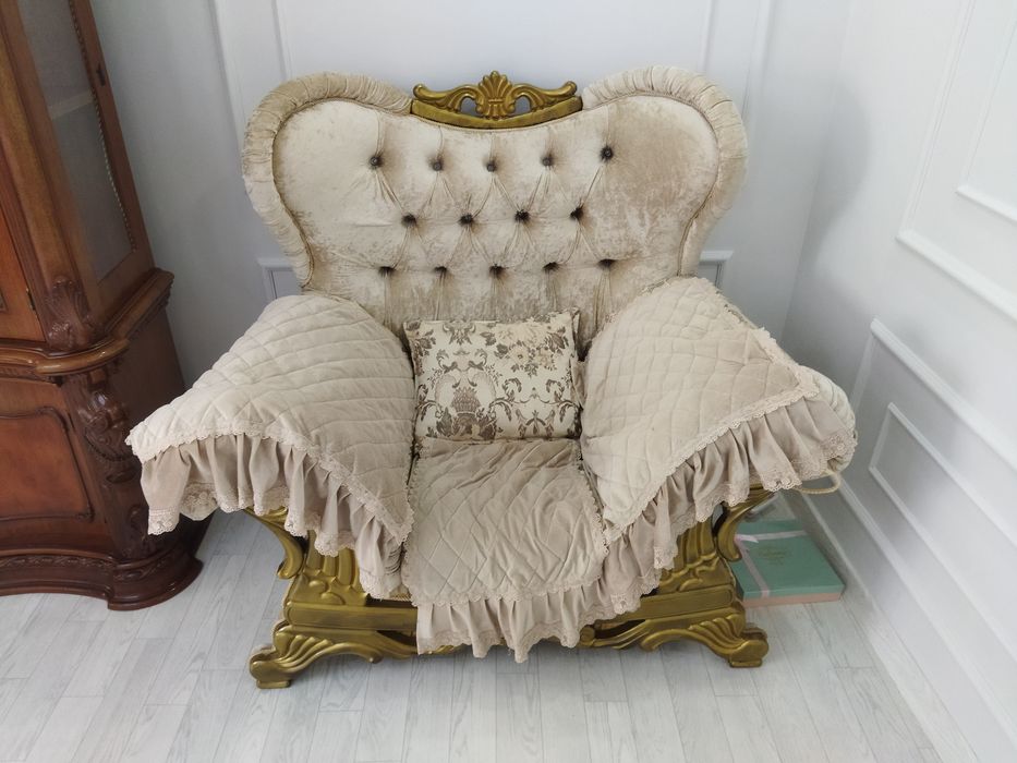 Срочно продается кресло 2шт