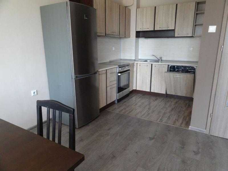 Дава се под наем Тристаен апартамент в София, Надежда 1 - 104 кв.м за 500 € - Снимка #1