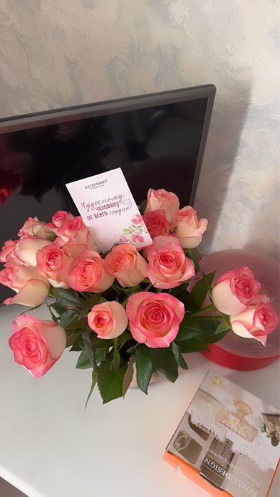 Продам 20 шт розы свежие