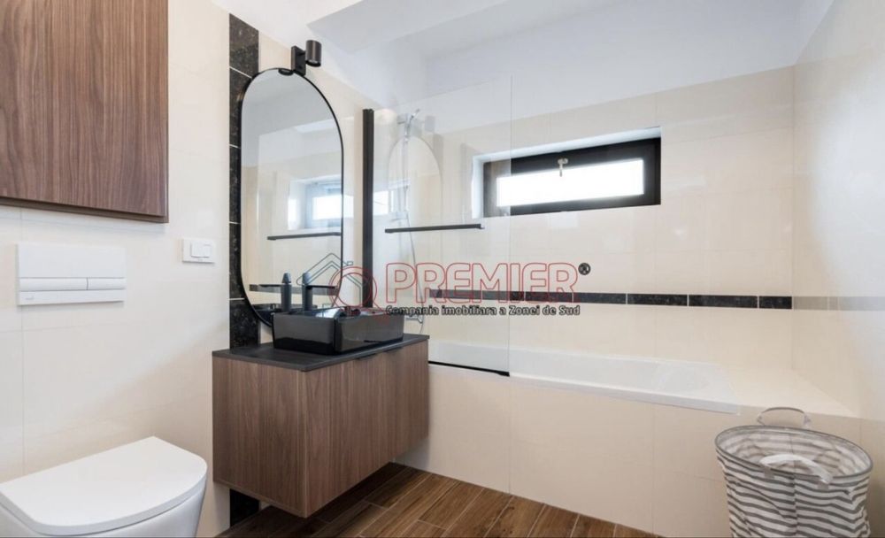 Apartament 2 camere,Sector 4, lângă Metrou Apărătorii Patriei