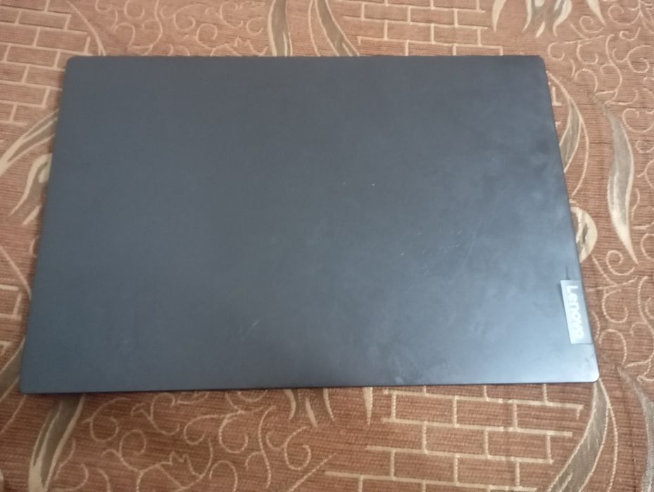 Noutbuk lenovo  zaradchiki bilan