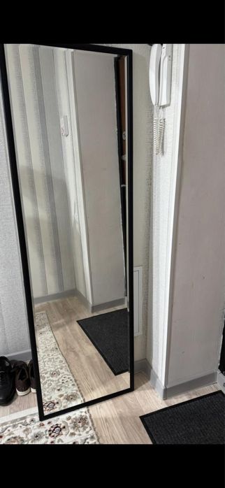 Продам зеркала новый