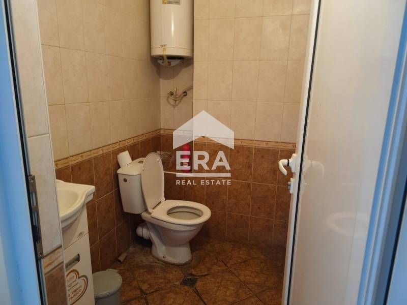 Дава се под наем Магазин в Хасково, Център - 20 кв.м за 178.5 € - Снимка #2