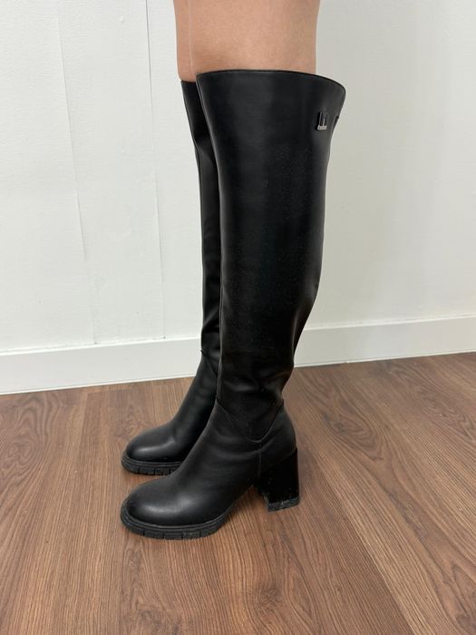 Ботфорты черные демисезон