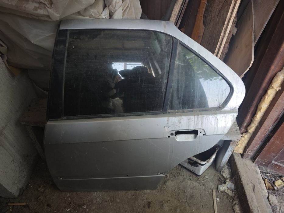 Двери и багажник на   BMW 320