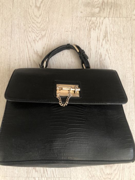 Продам недорого с сумки.